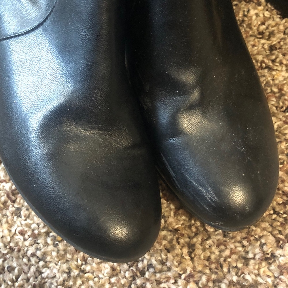 Black Boots - Picture 2 of 6
